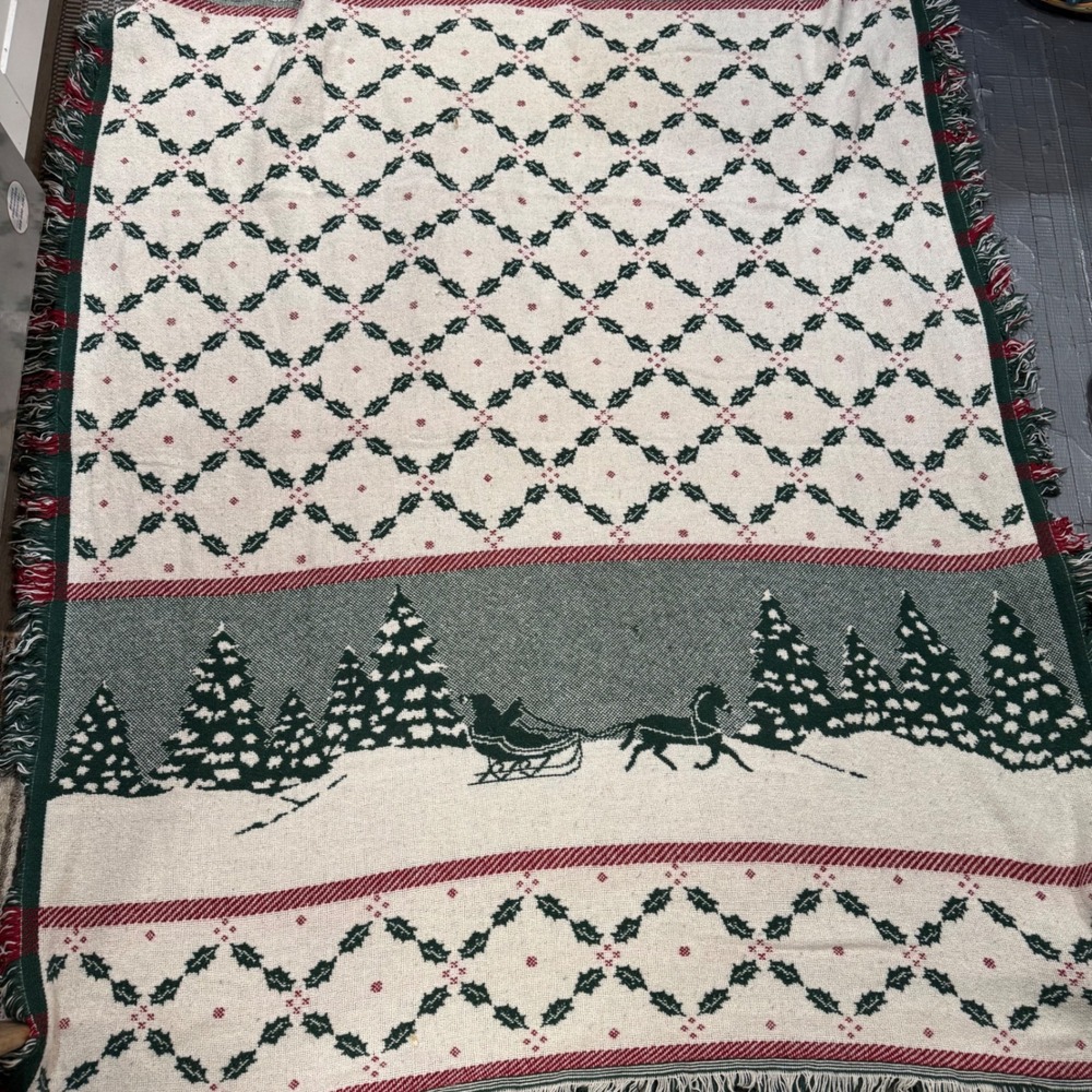 Fieldcrest Vintage Christmas Woven Throw Blanket Sleigh Holly Cotton 50x60 USA